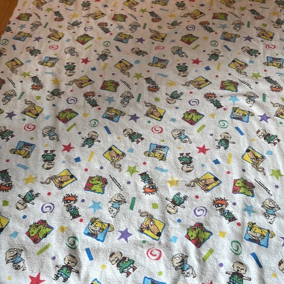donating February 28 😘 
  vintage Rugrats blanket rare - Picture 3 of 11